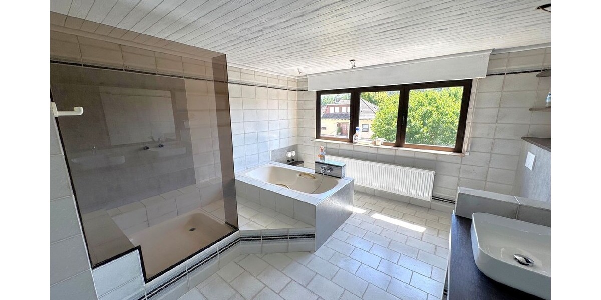 mit Wanne...